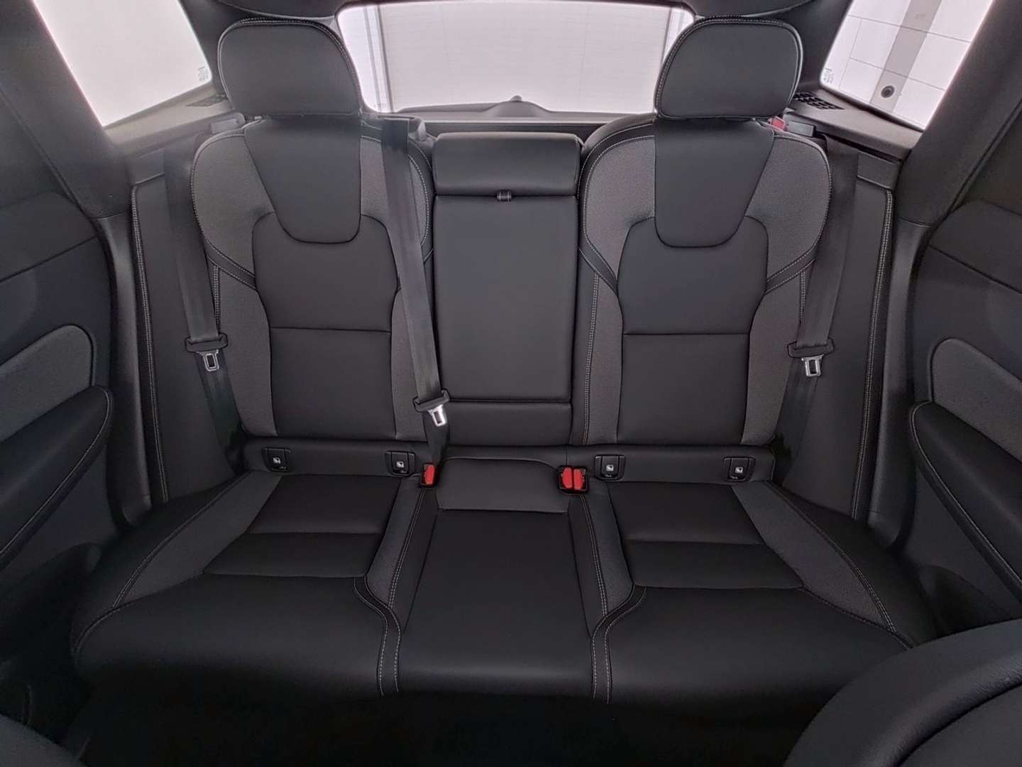 Volvo XC60 B5 Ultra Black Edition - 2025 - Joinsteer - #15