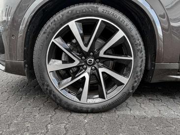 Volvo XC90 R-DESIGN — photo 4