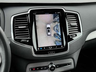 Volvo XC90 R-DESIGN — photo 9