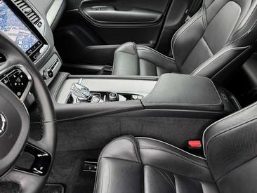 Volvo XC90 R-DESIGN — photo 13