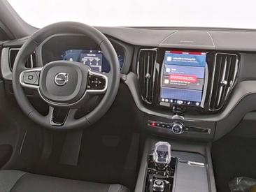 Volvo XC60 B5 Plus — photo 11