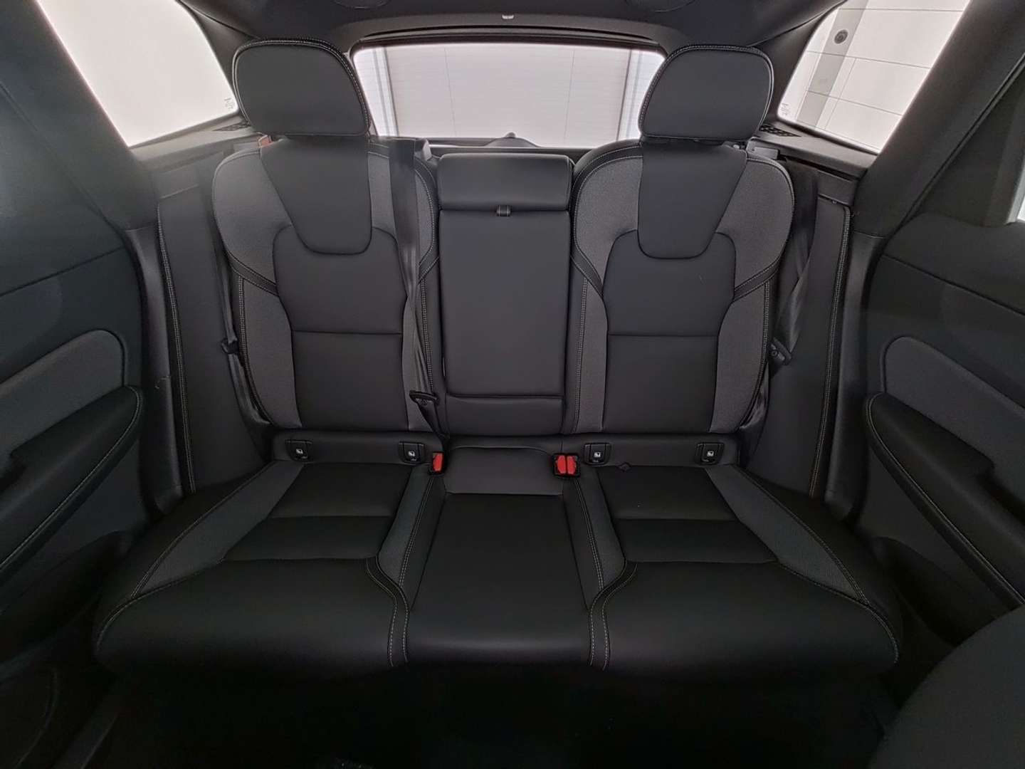 Volvo XC60 B5 Plus - 2025 - Joinsteer - #13