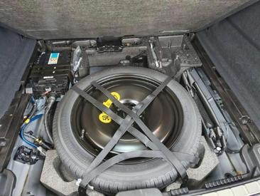 Volvo XC60 B5 Plus — photo 14