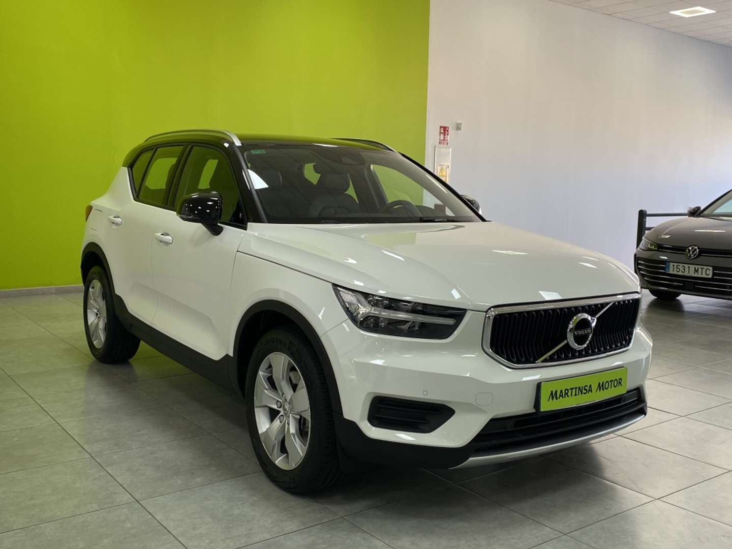 Volvo XC40 B4 Momentum - 2022 - Joinsteer - #2