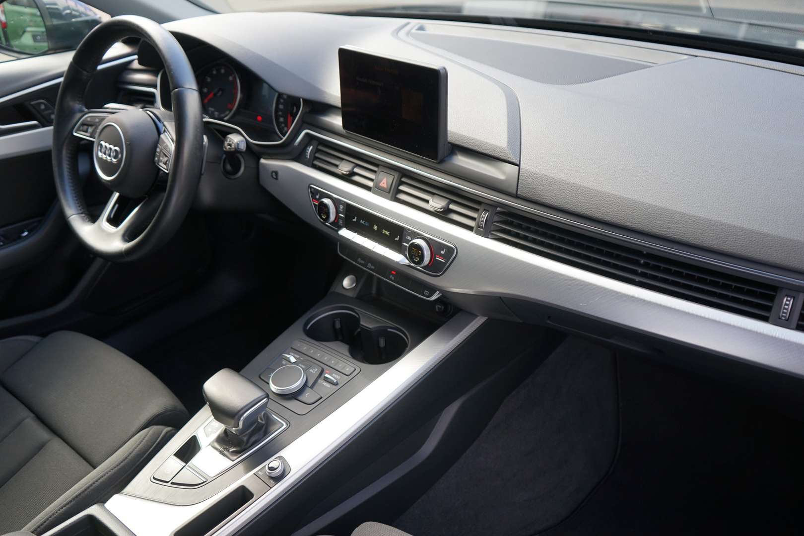 Audi A4 Avant 30 TFSI - 2018 - Joinsteer - #4