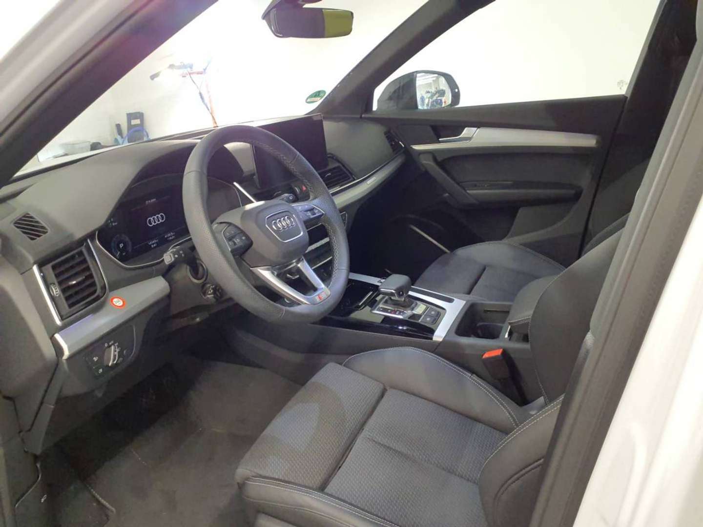 Audi Q5 Sportback S Line 55 TFSI E - 2024 - Joinsteer - #3