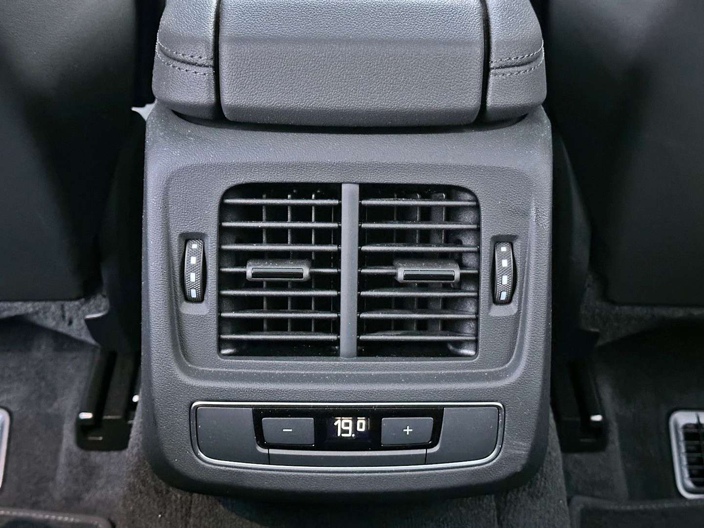 Audi E-tron GT Black - 2024 - Joinsteer - #27