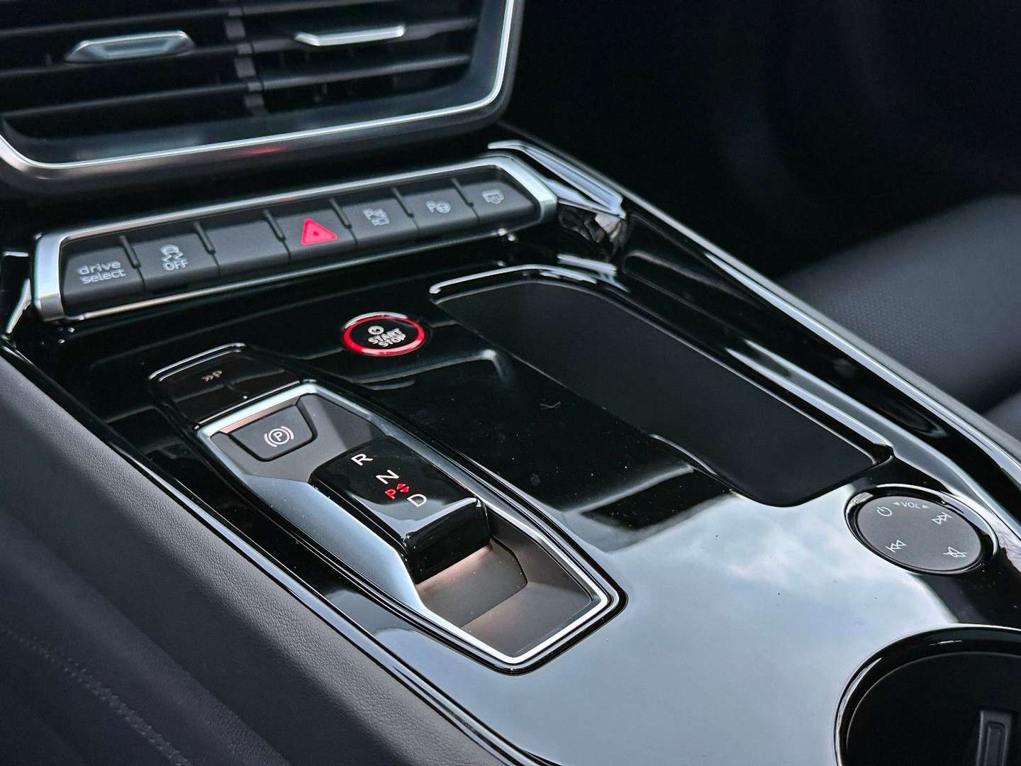 Audi E-tron GT Black - 2024 - Joinsteer - #19