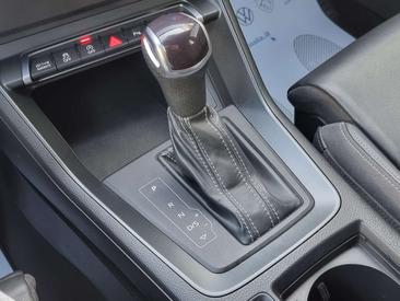 Audi Q3 S Line Edition 40 TDI — photo 14
