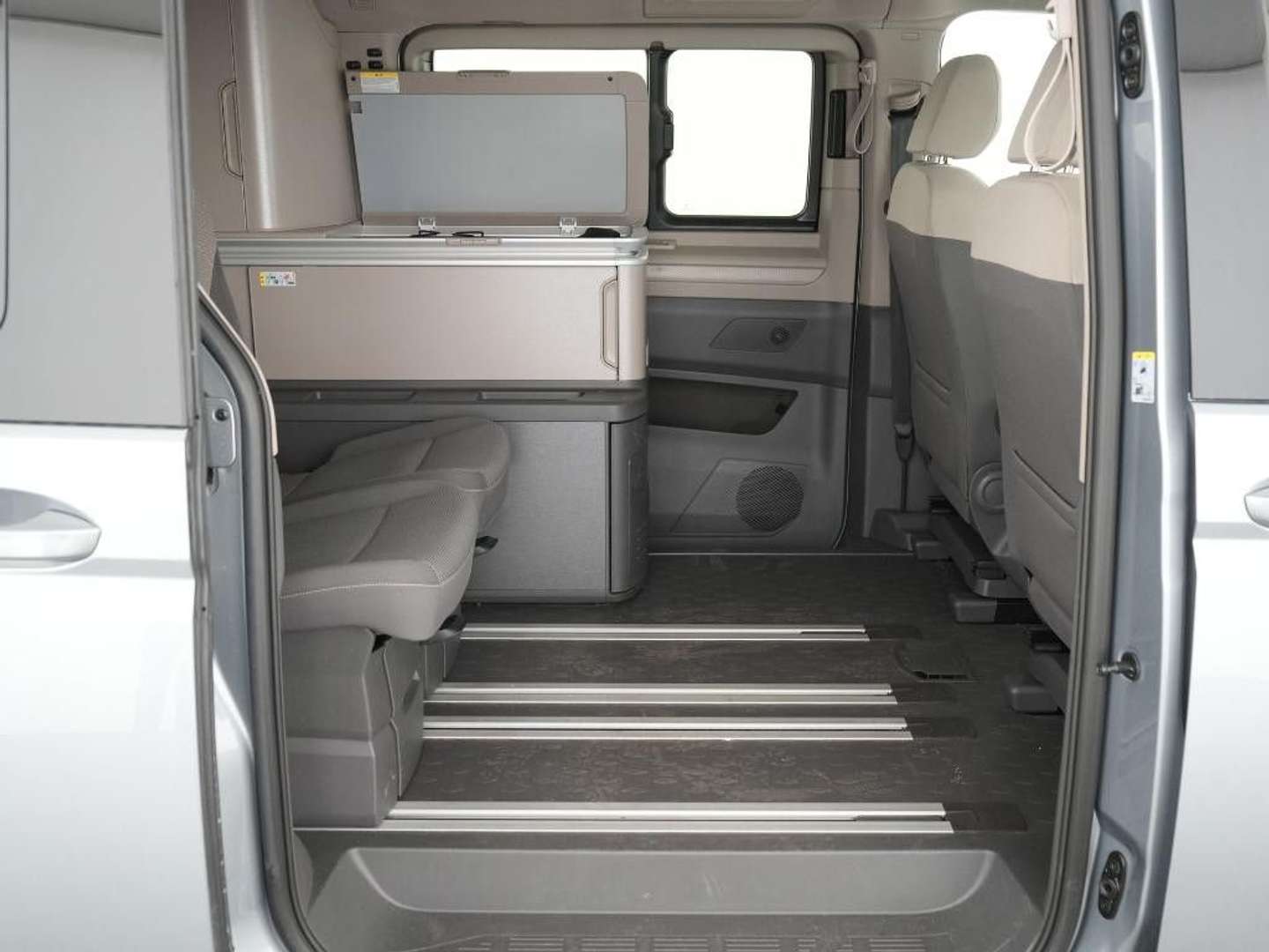 Volkswagen Multivan California Coast EHybrid 4Motion - 2025 - Joinsteer - #5