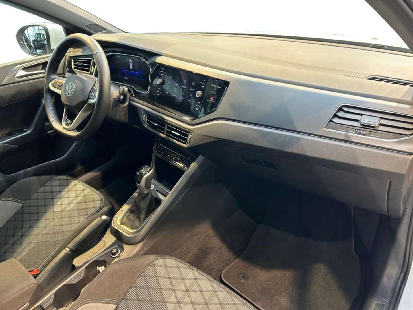 Volkswagen Taigo R-Line - 2025 - Joinsteer - #2