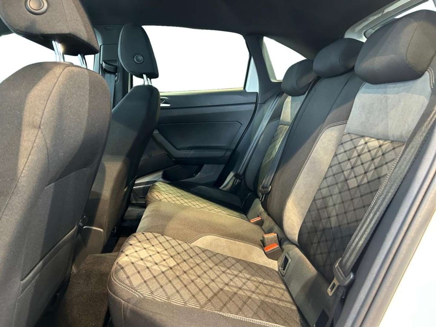 Volkswagen Taigo R-Line - 2025 - Joinsteer - #6