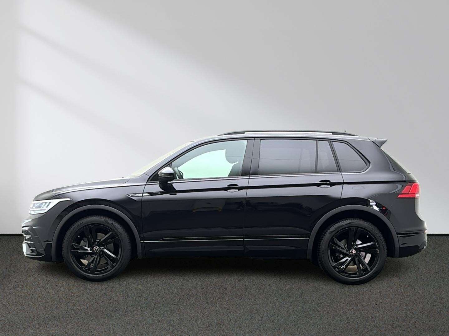 Volkswagen TIGUAN R-Line - 2024 - Joinsteer - #2