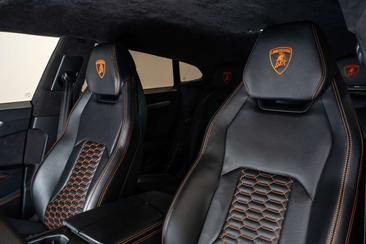 Lamborghini Urus — photo 6