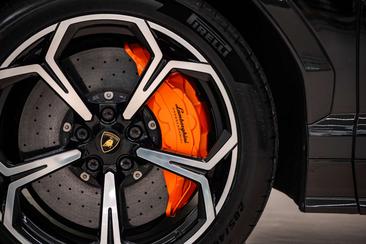 Lamborghini Urus — photo 10