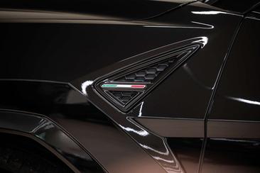 Lamborghini Urus — photo 14