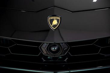 Lamborghini Urus — photo 15