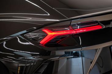 Lamborghini Urus — photo 16