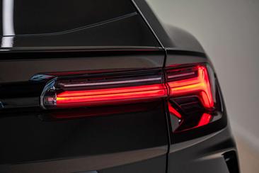 Lamborghini Urus — photo 19