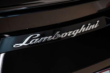 Lamborghini Urus — photo 20