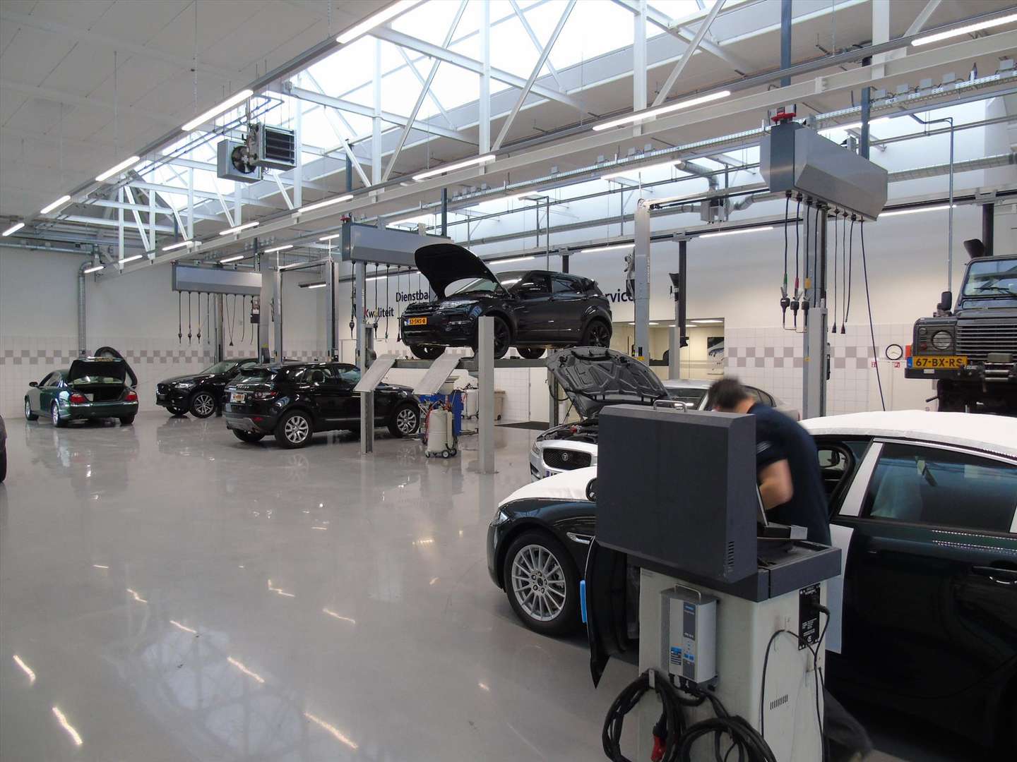 Land Rover Range Rover 3.0 P550e Autobiography PHEV - 2026 - Joinsteer - #4