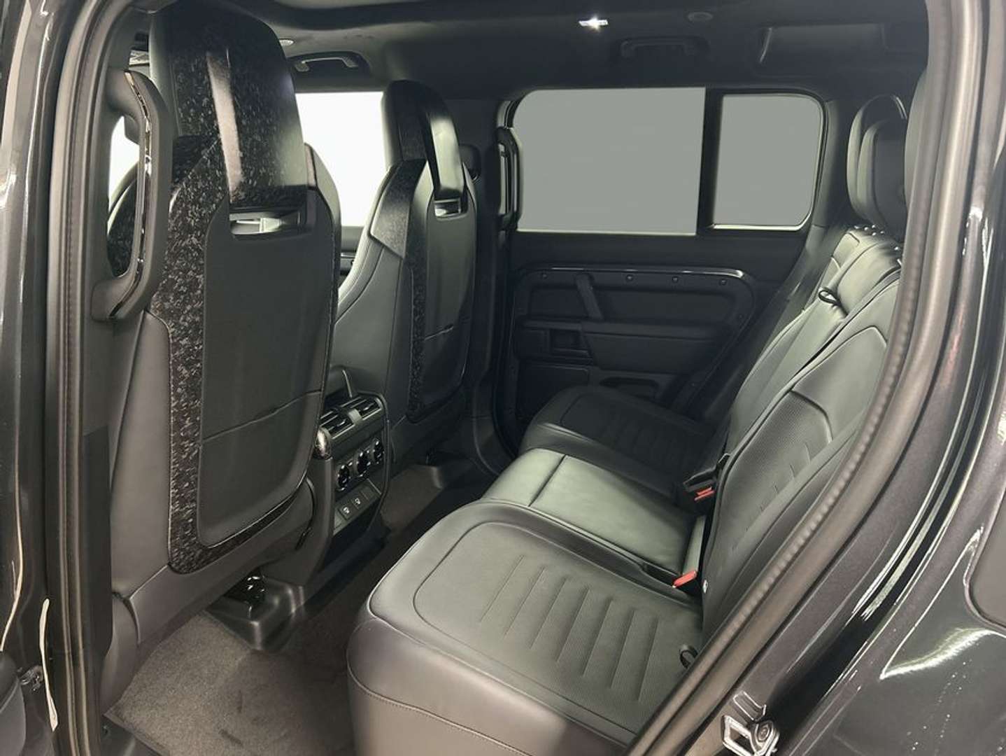 Land Rover Defender 110 OCTA Edition One P635 AWD - 2026 - Joinsteer - #4