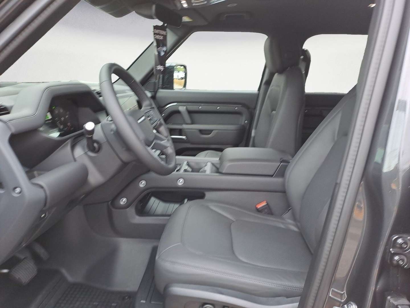 Land Rover Defender 110 D300 X-Dynamic HSE AHK, Winterpaket - 2026 - Joinsteer - #7