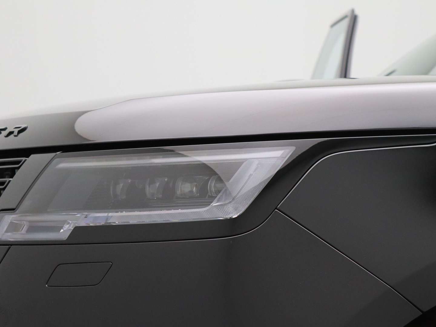 Land Rover Range Rover 3.0 P460e HSE PHEV Shadow Exterior Pack - 2026 - Joinsteer - #12