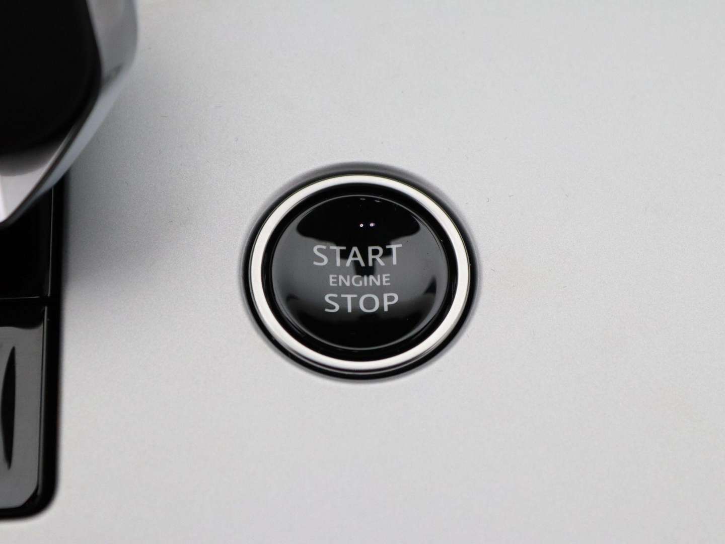 Land Rover Range Rover 3.0 P460e HSE PHEV Shadow Exterior Pack - 2026 - Joinsteer - #15