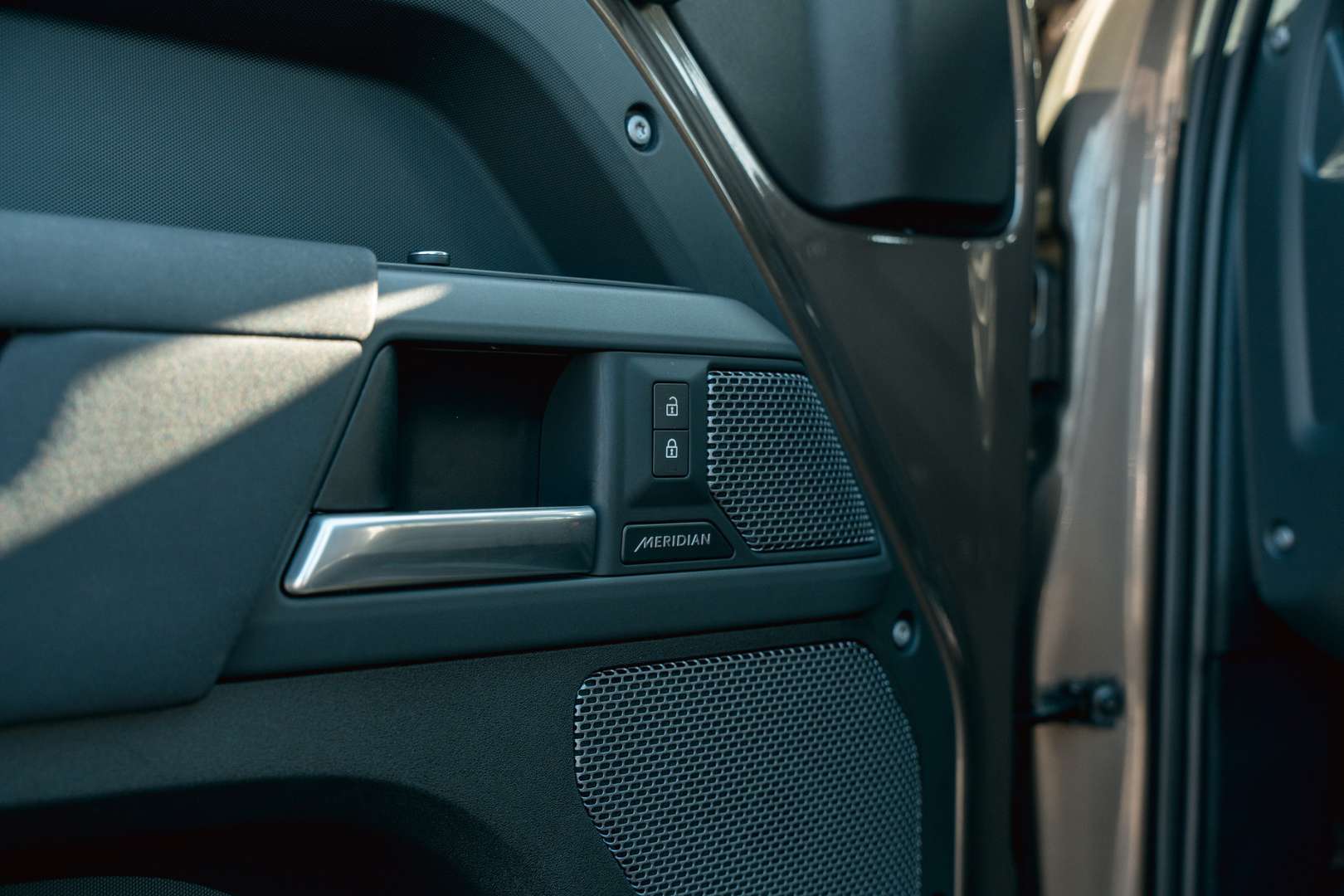 Land Rover Defender 110 2.0 P400e X-Dynamic SE Pan.dak | Meridian - 2022 - Joinsteer - #10