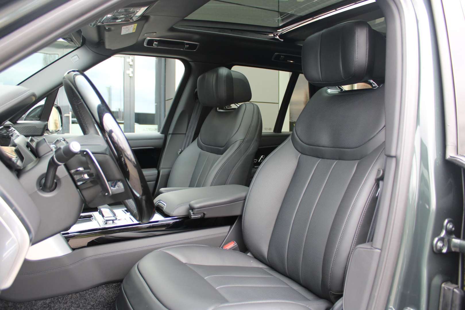 Land Rover Range Rover P550e Autobiography - 2026 - Joinsteer - #4