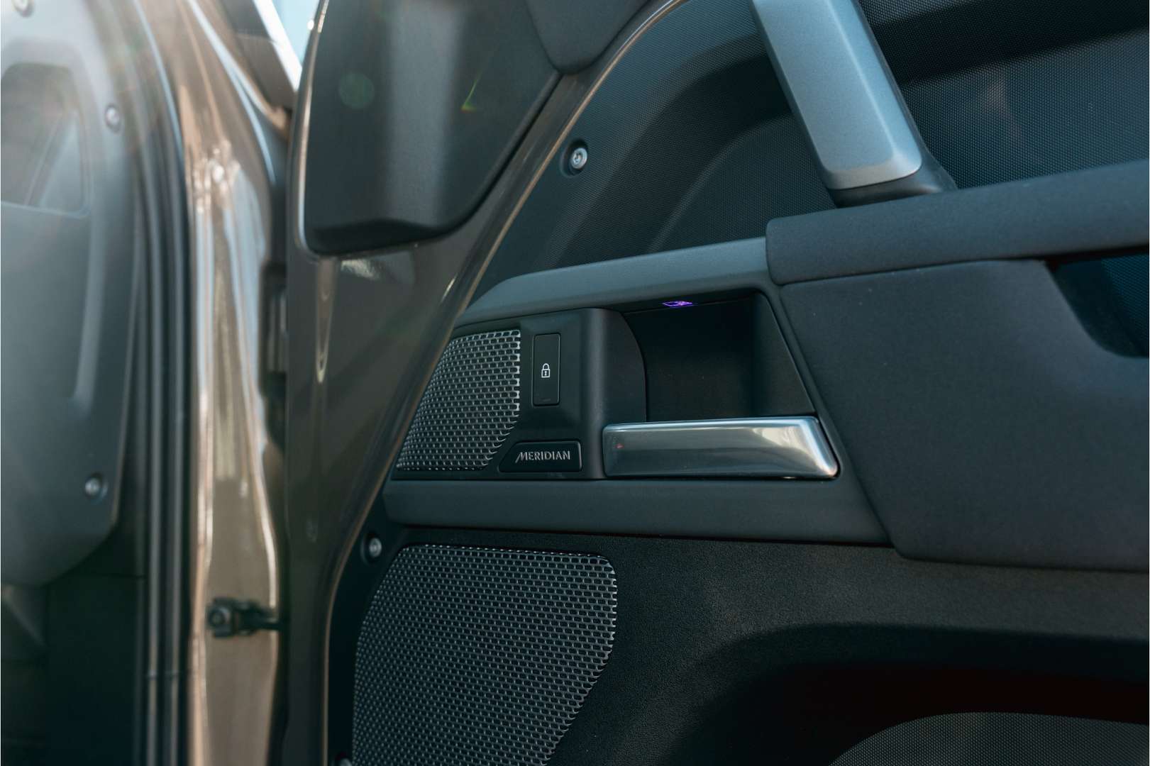 Land Rover Defender 110 2.0 P400e X-Dynamic SE Pan.dak | Meridian - 2022 - Joinsteer - #17
