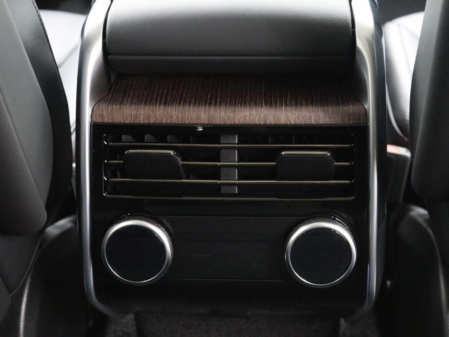 Land Rover Range Rover 3.0 P460e HSE PHEV Shadow Exterior Pack - 2026 - Joinsteer - #27