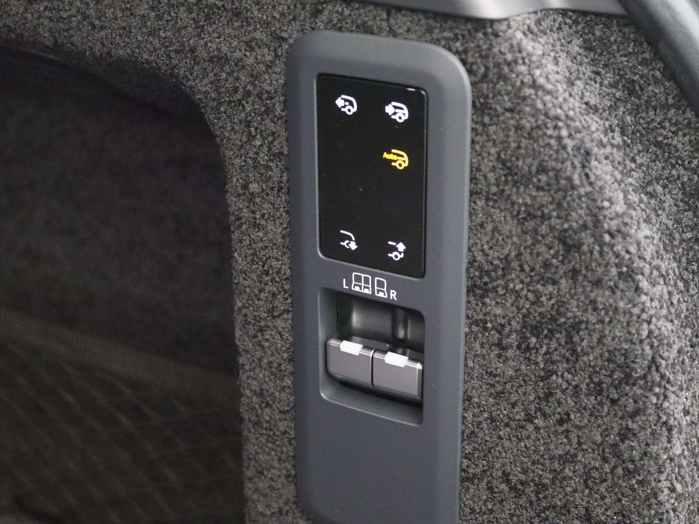 Land Rover Range Rover 3.0 P460e HSE PHEV Shadow Exterior Pack - 2026 - Joinsteer - #30