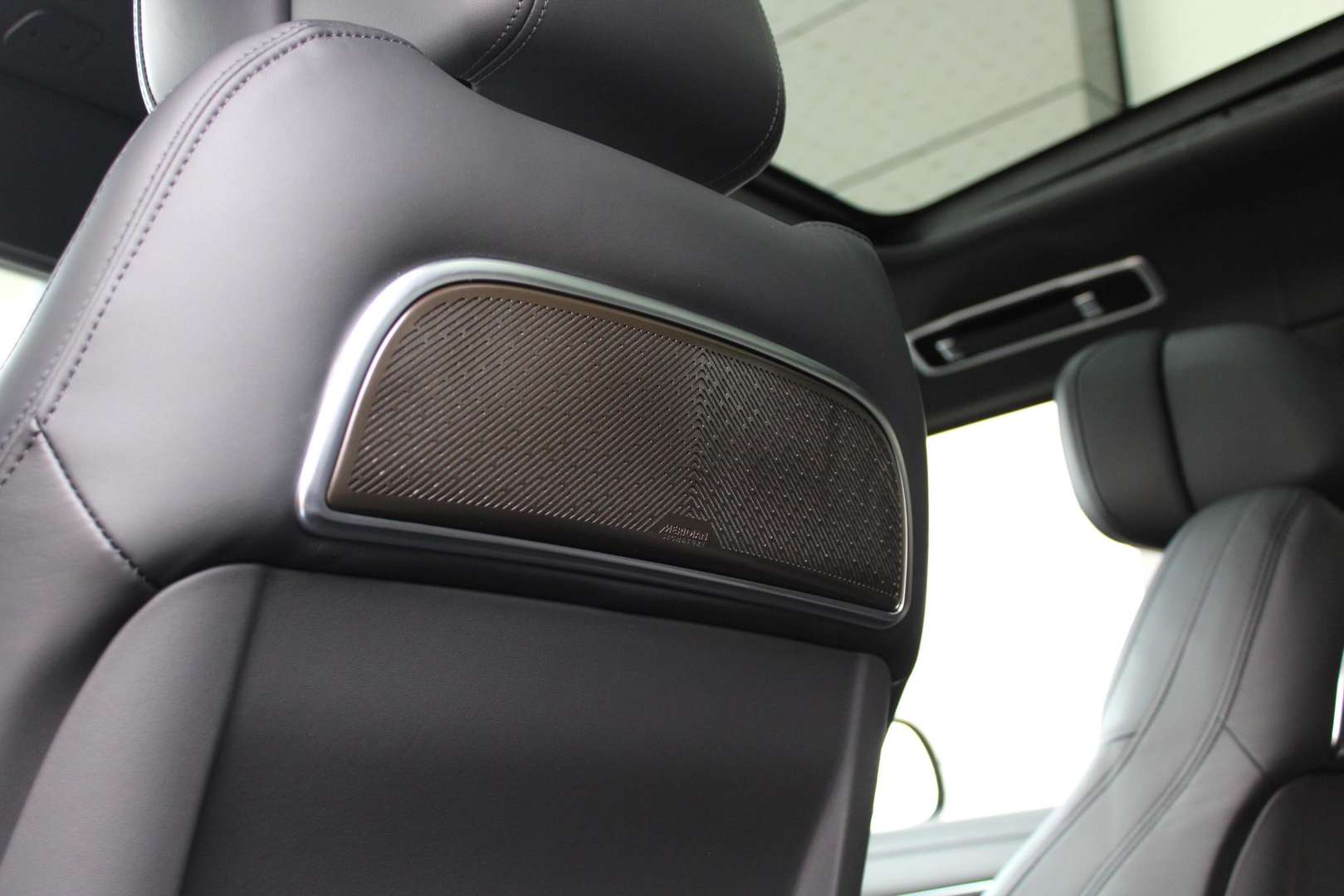 Land Rover Range Rover P550e Autobiography - 2026 - Joinsteer - #12