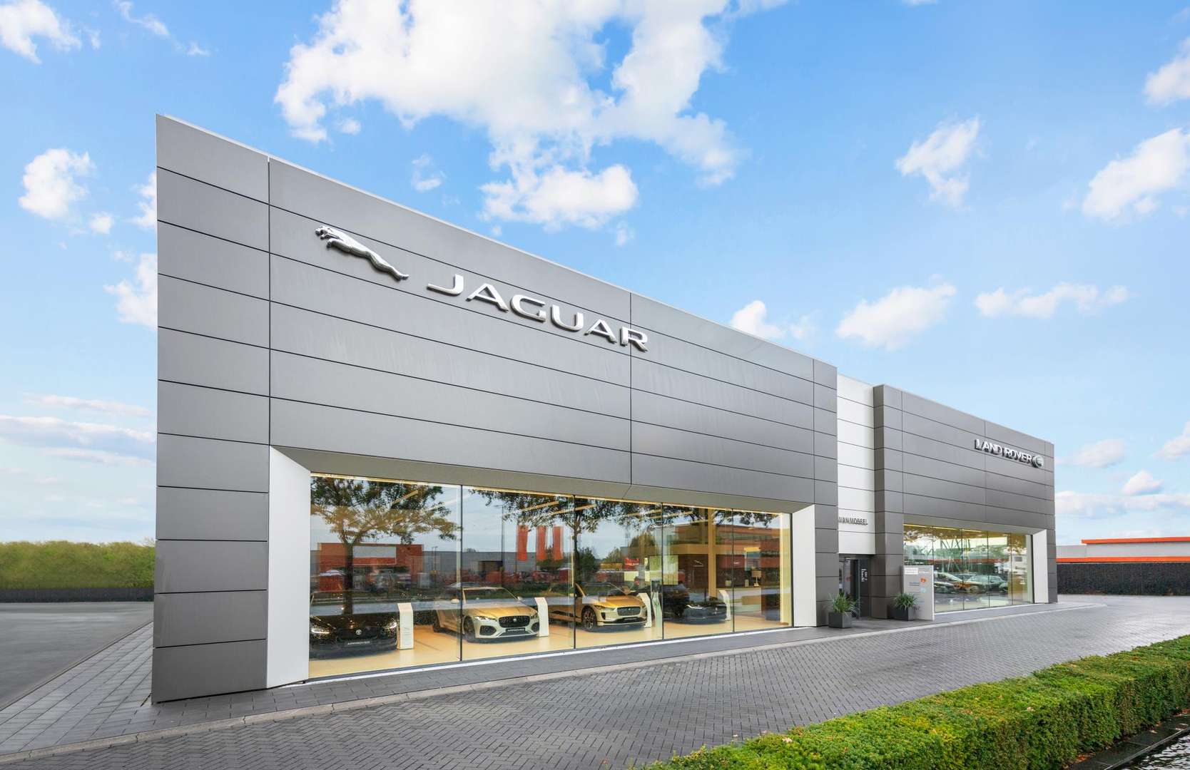 Land Rover Range Rover 3.0 P460e HSE PHEV Shadow Exterior Pack - 2026 - Joinsteer - #40