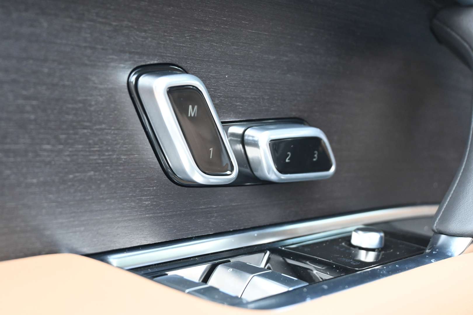 Land Rover Range Rover 3.0 P550e Autobiography PHEV - 2026 - Joinsteer - #19