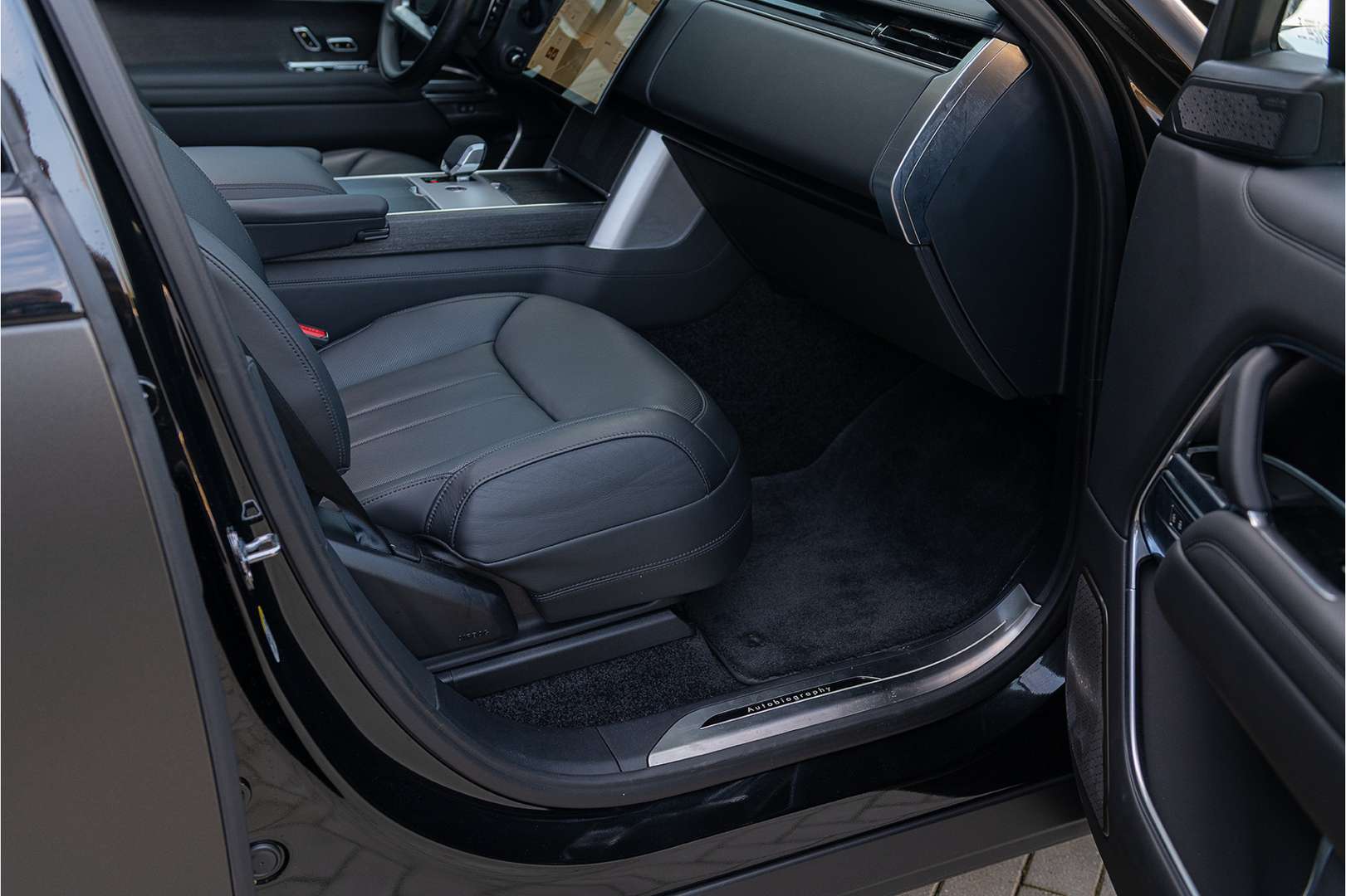 Land Rover Range Rover P550e Autobiography - 2025 - Joinsteer - #27