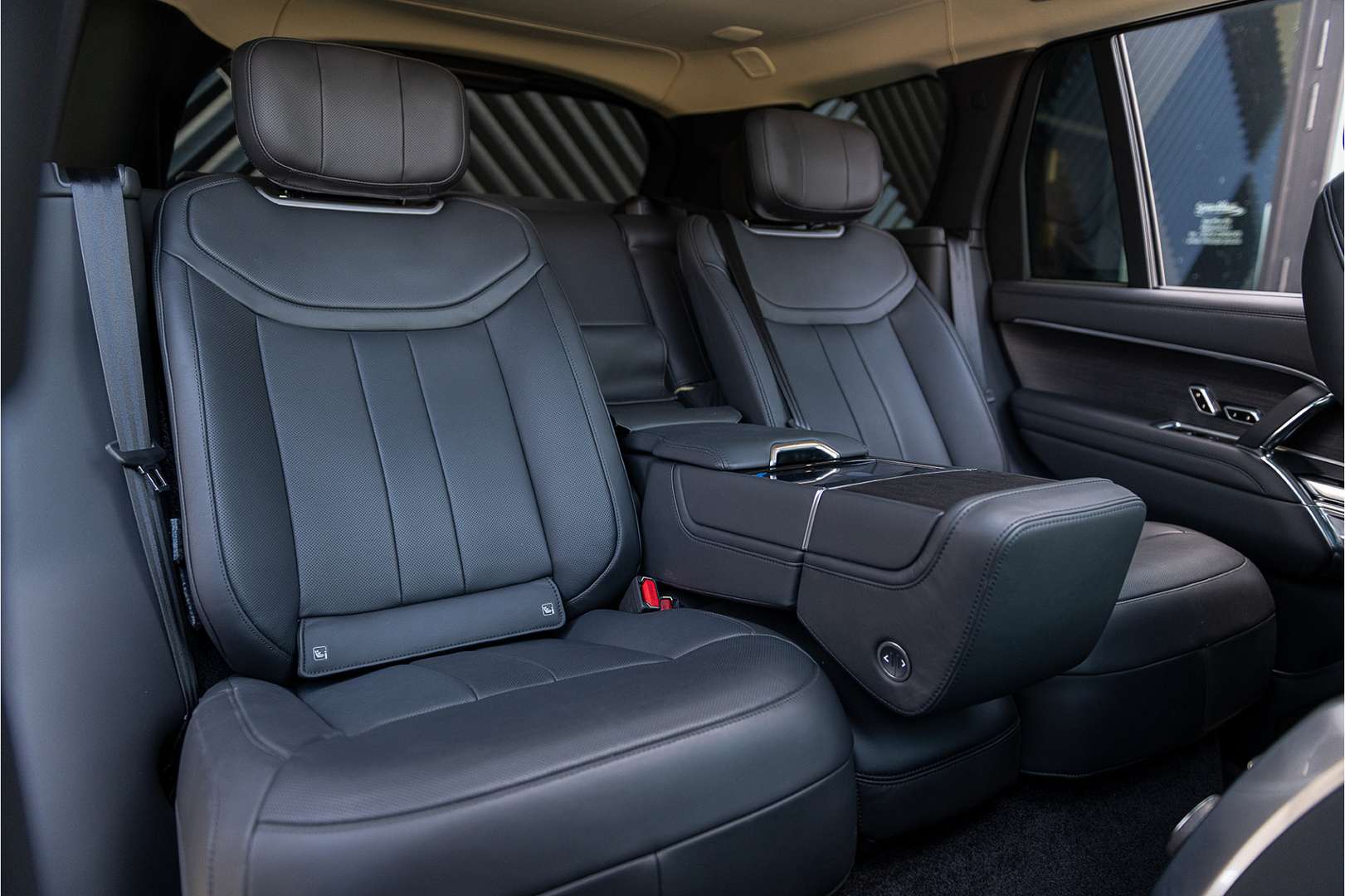 Land Rover Range Rover P550e Autobiography - 2025 - Joinsteer - #29