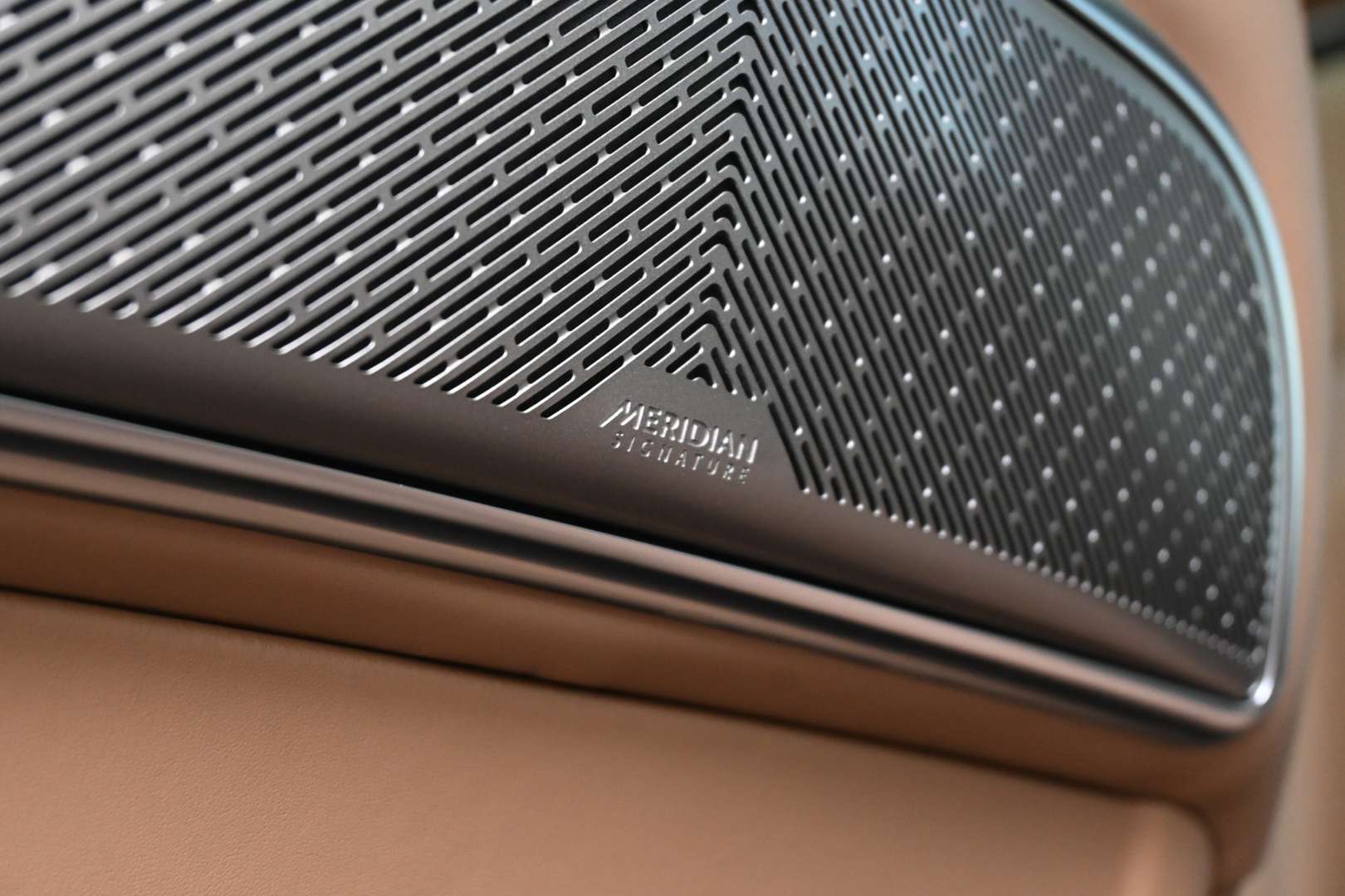 Land Rover Range Rover 3.0 P550e Autobiography PHEV - 2026 - Joinsteer - #24