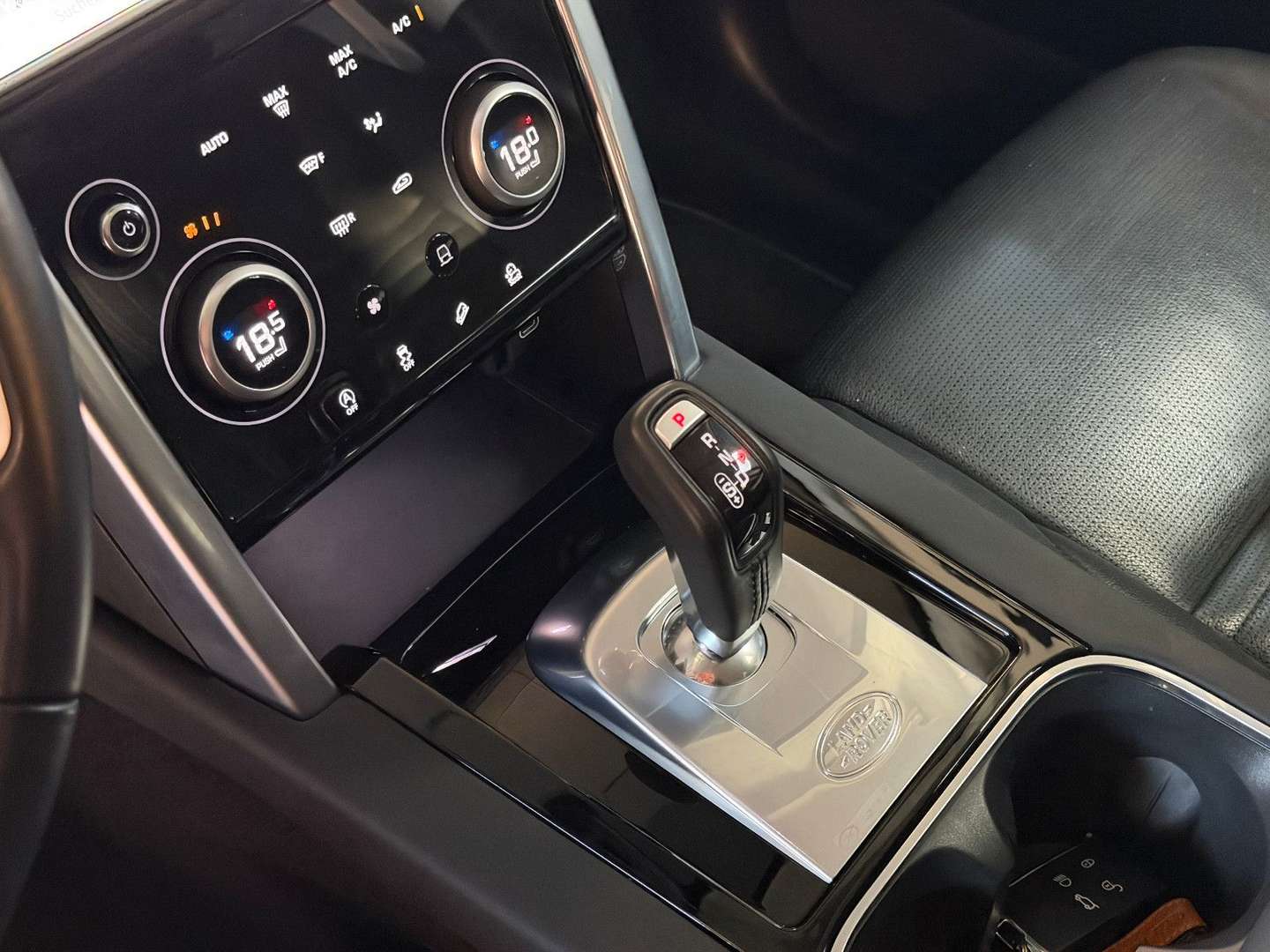 Land Rover Discovery Sport SE AWD/PANO/KAMERA/LEDER/LED - 2021 - Joinsteer - #14