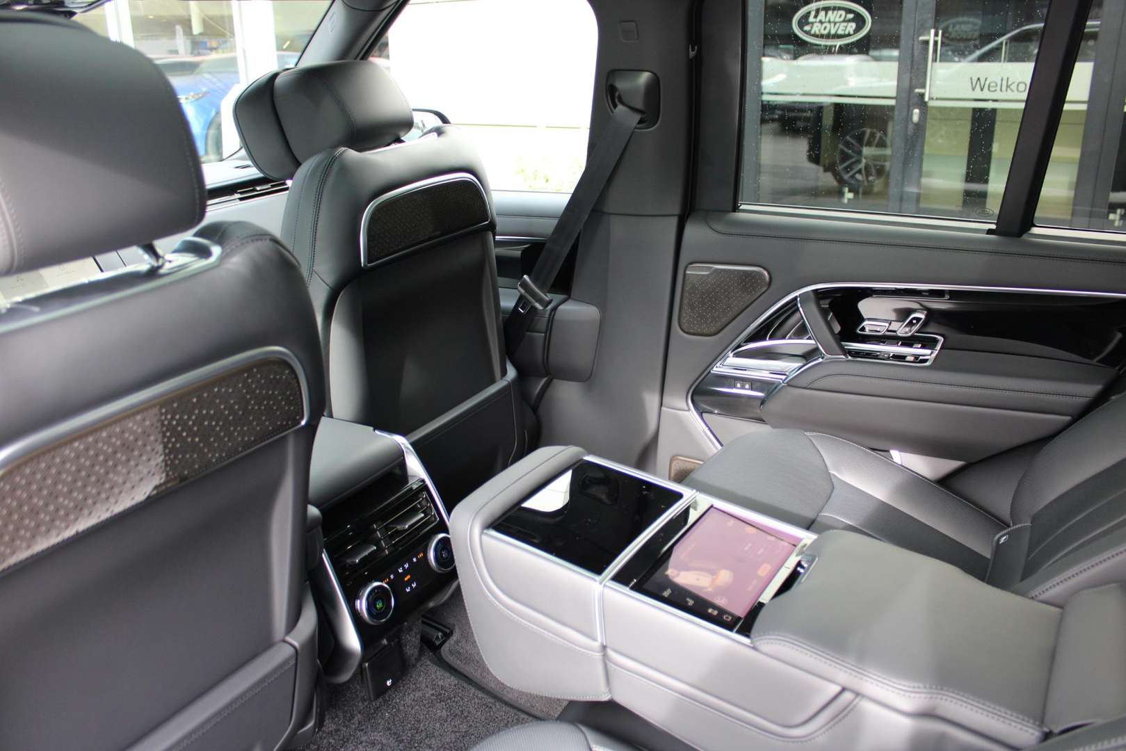 Land Rover Range Rover P550e Autobiography - 2026 - Joinsteer - #37