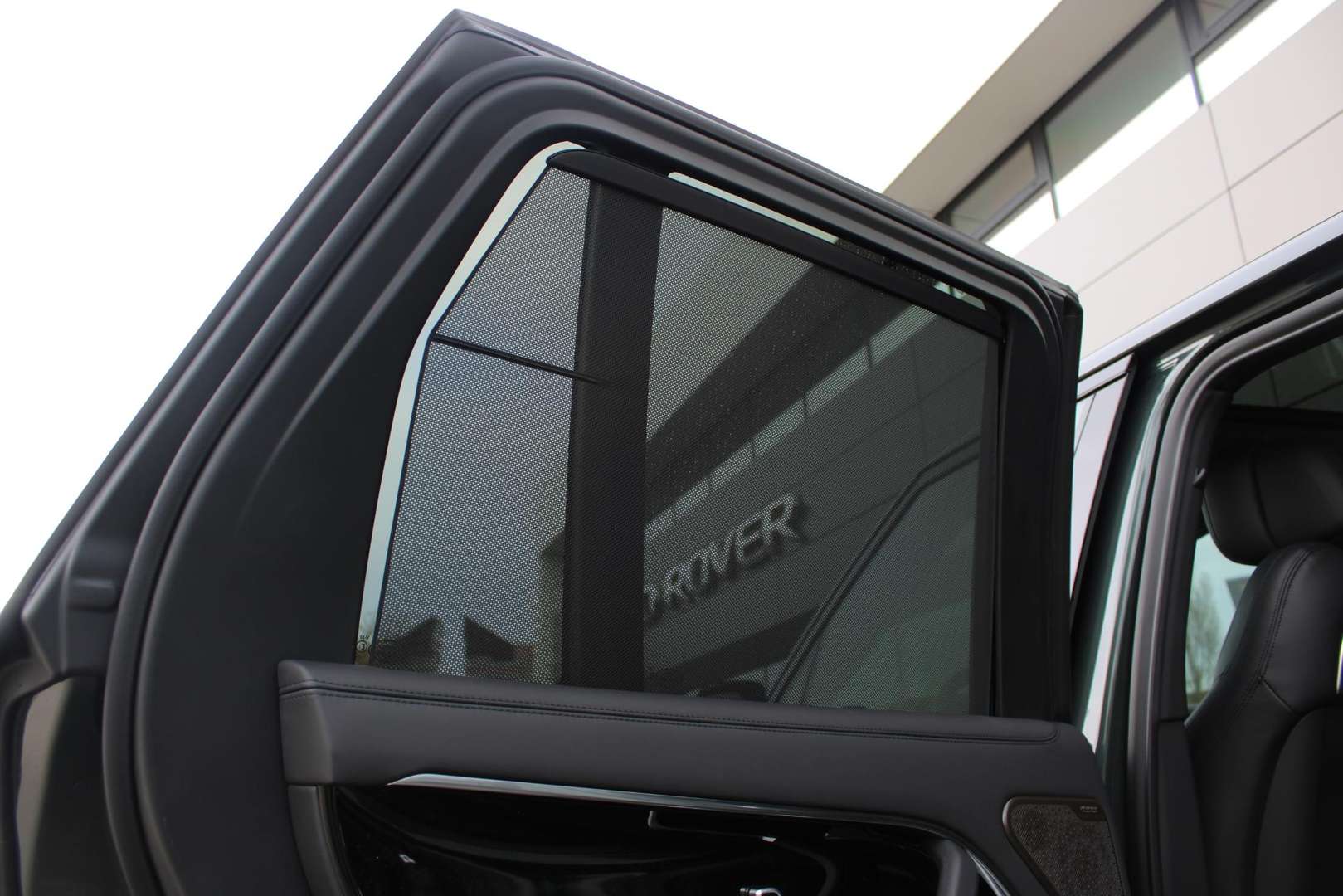 Land Rover Range Rover P550e Autobiography - 2026 - Joinsteer - #41