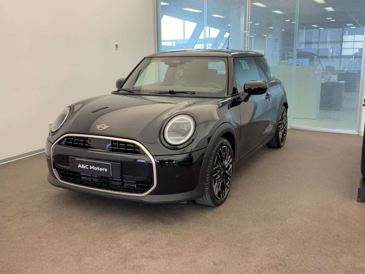 Mini 3 Portes Favoured Cooper - 2024 - Joinsteer - #1
