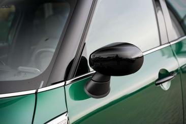 Mini Countryman COOPER SE — photo 29