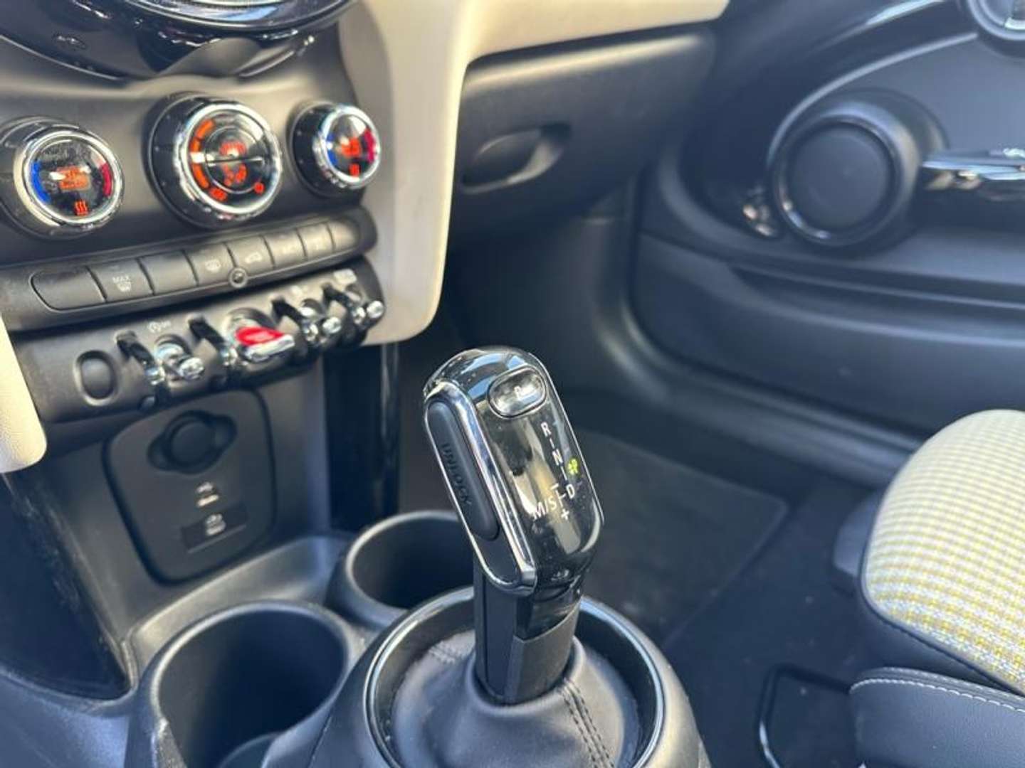 Mini Hatch Camden One - 2022 - Joinsteer - #11