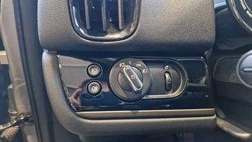 Mini Clubman Cooper SE — photo 21