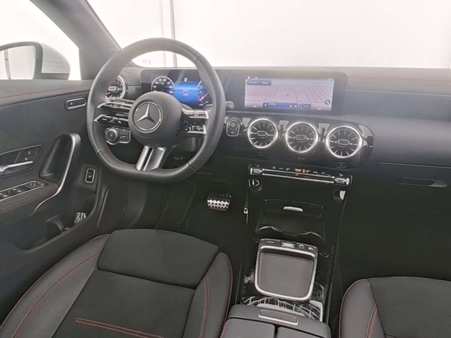 Mercedes CLA 180 AMG Line - 2025 - Joinsteer - #6