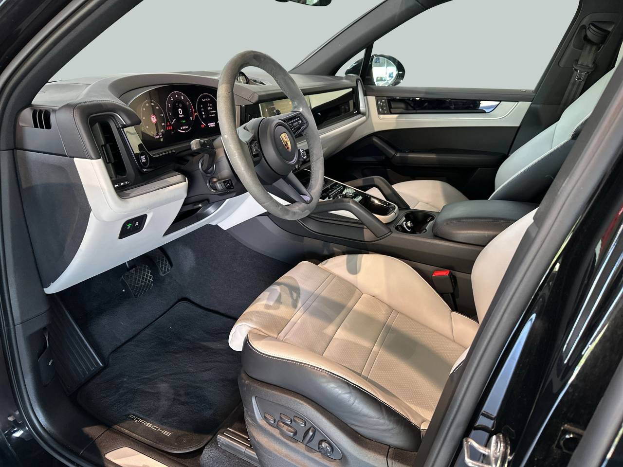 Porsche Cayenne III ph2 E-Hybrid - 2024 - Joinsteer - #12
