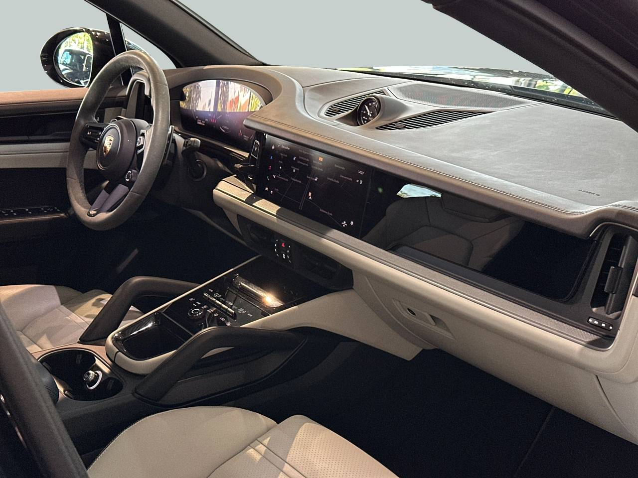 Porsche Cayenne III ph2 E-Hybrid - 2024 - Joinsteer - #32